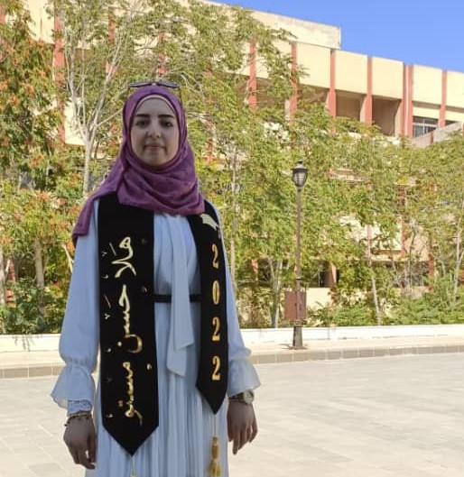 La chercheuse Hala Hassan Mesto a obtenu le grade de master en mathématiques avec la mention excellent