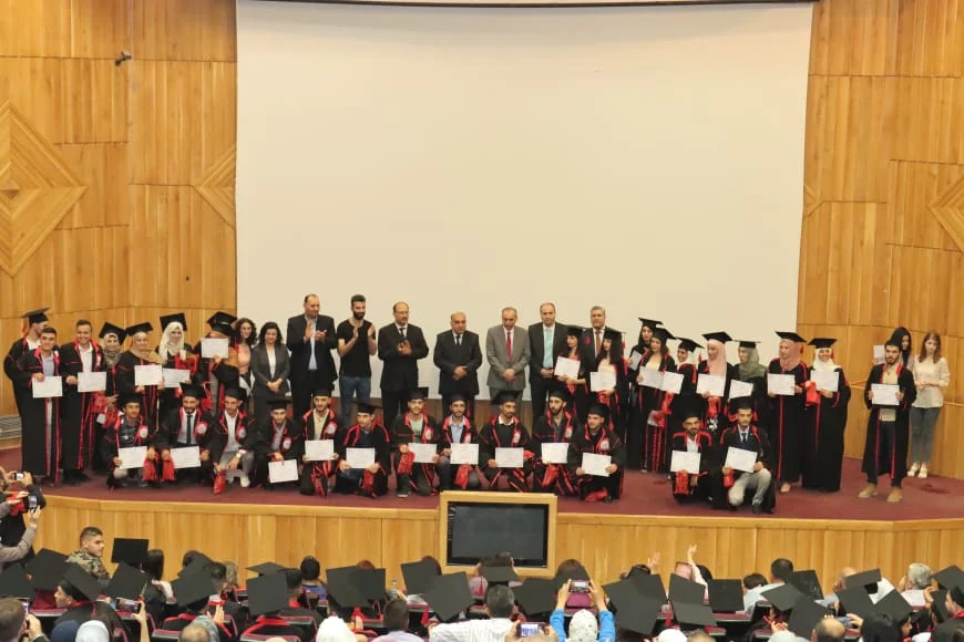 جامعة البعث تكرم 124 طالب وطالبة من الخريجين والأوائل في المعاهد التقانية