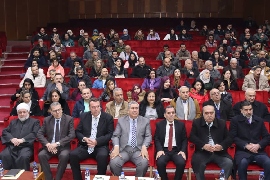Réunion de dialogue sur l'Institut National d'Administration à l'Université Al Baath