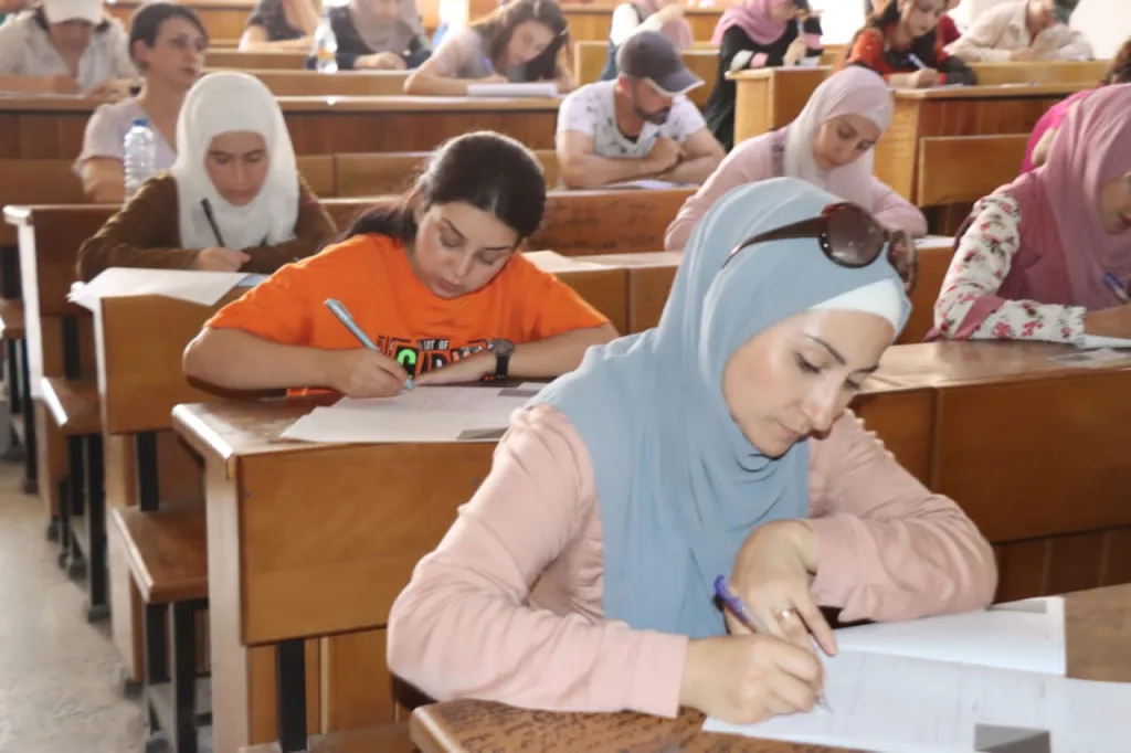 Début des examens du second semestre pour les programmes d'enseignement ouvert à l'Université Al Baath